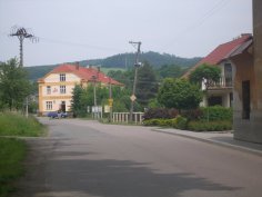 Pohled od školy