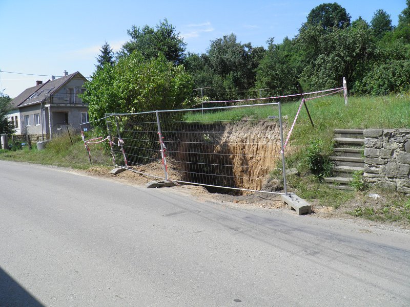 Výstavba kanalizace - srpen 2015