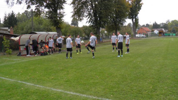 Fotbalisti TJ Sokol Tatenice - Řetová - 7. říjen 2018