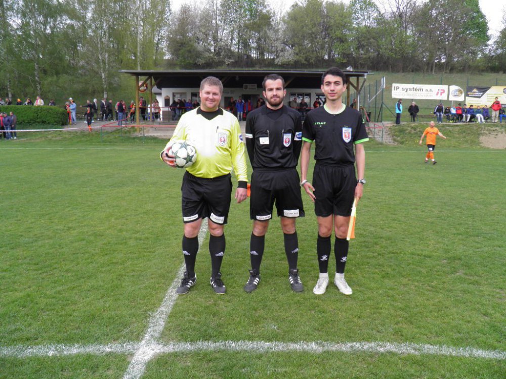 Fotbalisti TJ Sokol Tatenice - Dolní Újezd - duben 2019