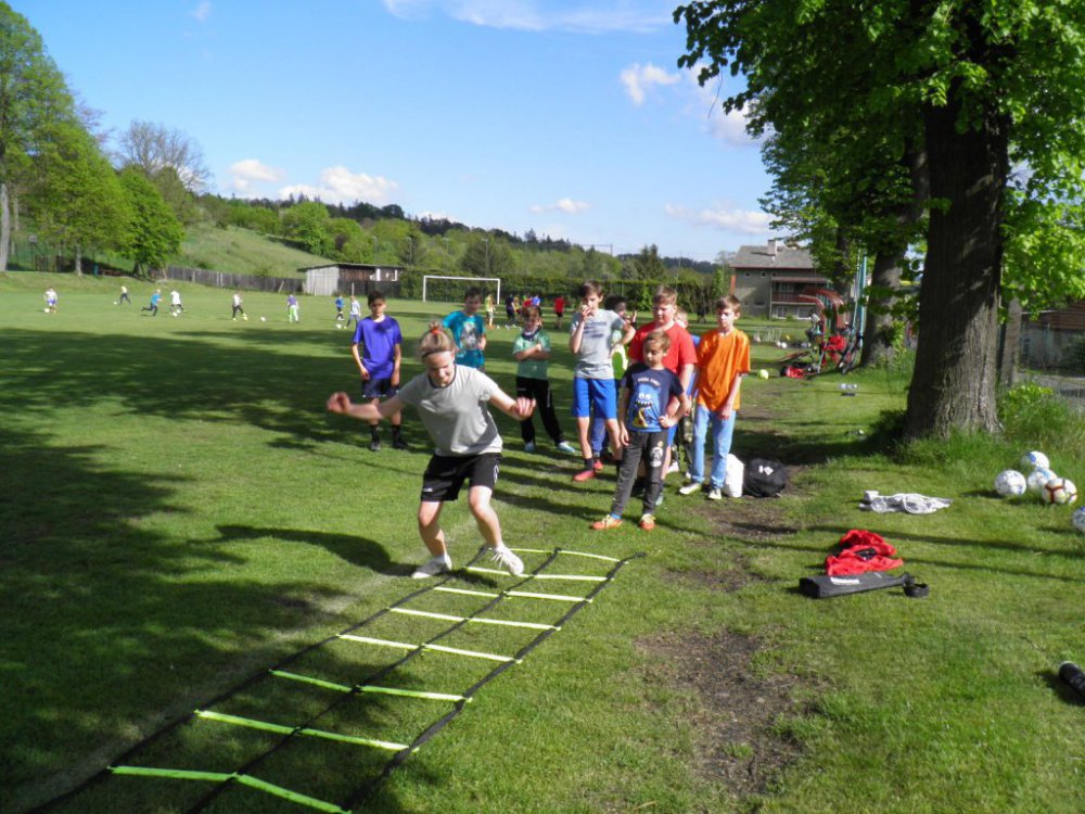Fotbal - trénink žáků - 17. května 2019